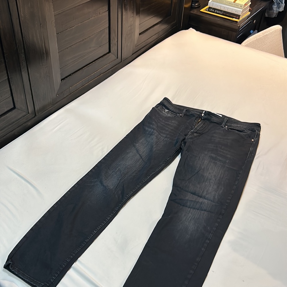 3 jeans in bundle - Picture 6 of 9